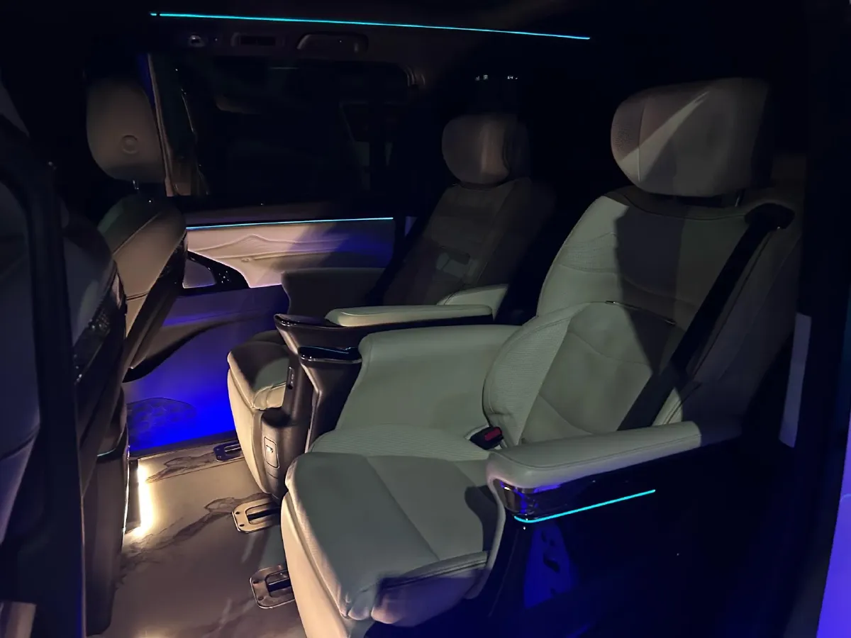 2023 GAC Trumpchi M8 2.0T 252HP L4 8AT,autocango,china used car exporter,china ev exporter,chinese used car exporter,chinese used ev exporter