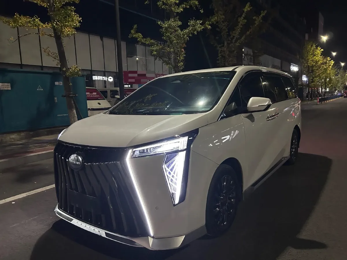 2023 GAC Trumpchi M8 2.0T 252HP L4 8AT,autocango,china used car exporter,china ev exporter,chinese used car exporter,chinese used ev exporter