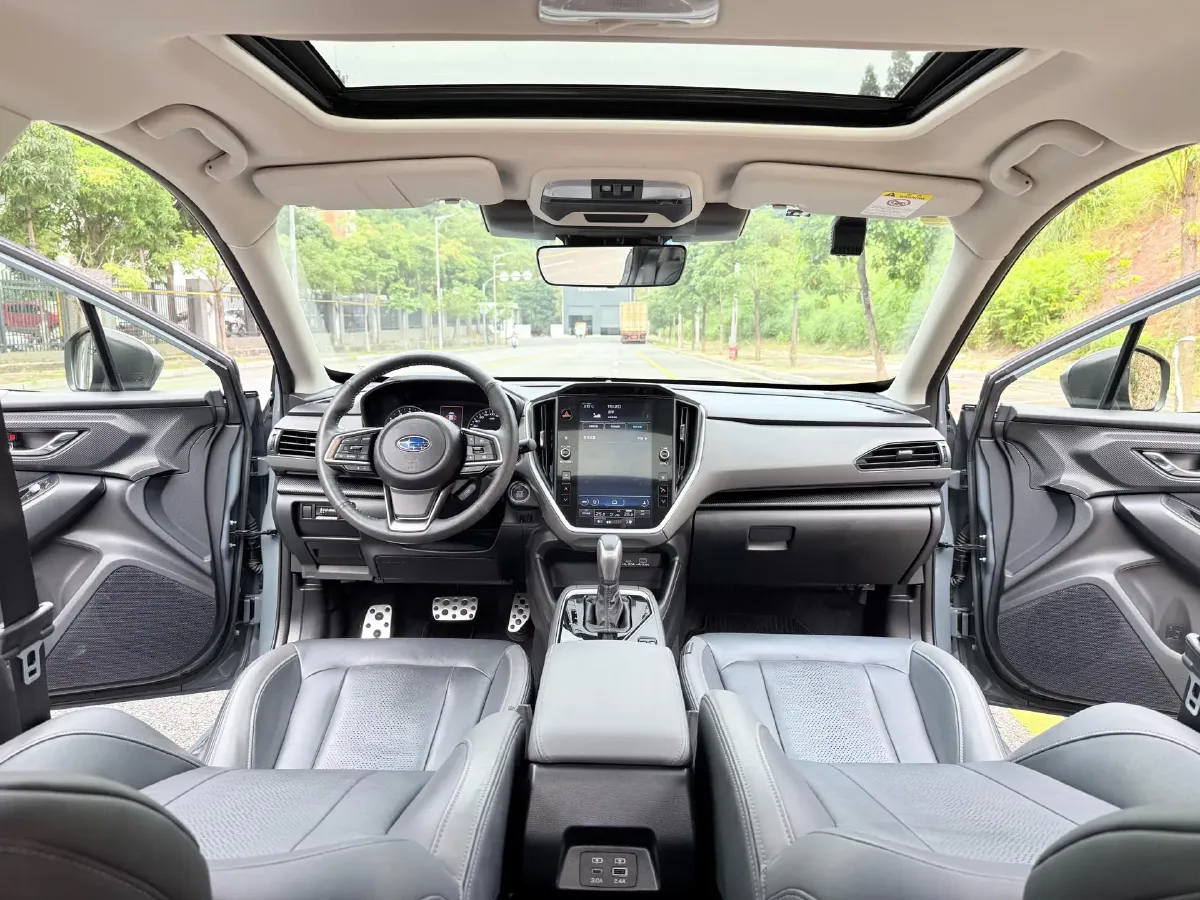 2024 Subaru Crosstrek 2.5L 169HP H4 CVT,autocango,china used car exporter,china ev exporter,chinese used car exporter,chinese used ev exporter