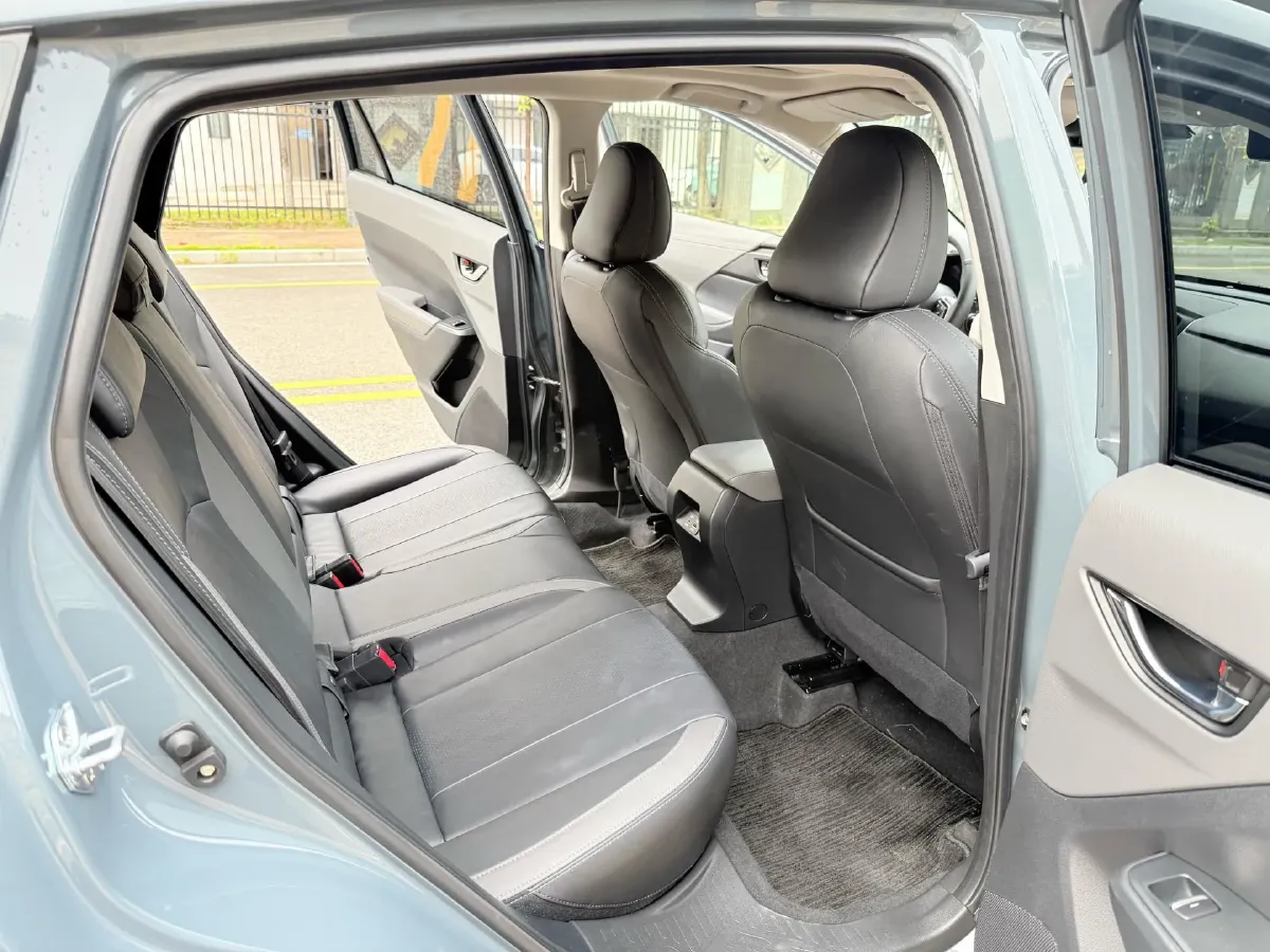 2024 Subaru Crosstrek 2.5L 169HP H4 CVT,autocango,china used car exporter,china ev exporter,chinese used car exporter,chinese used ev exporter