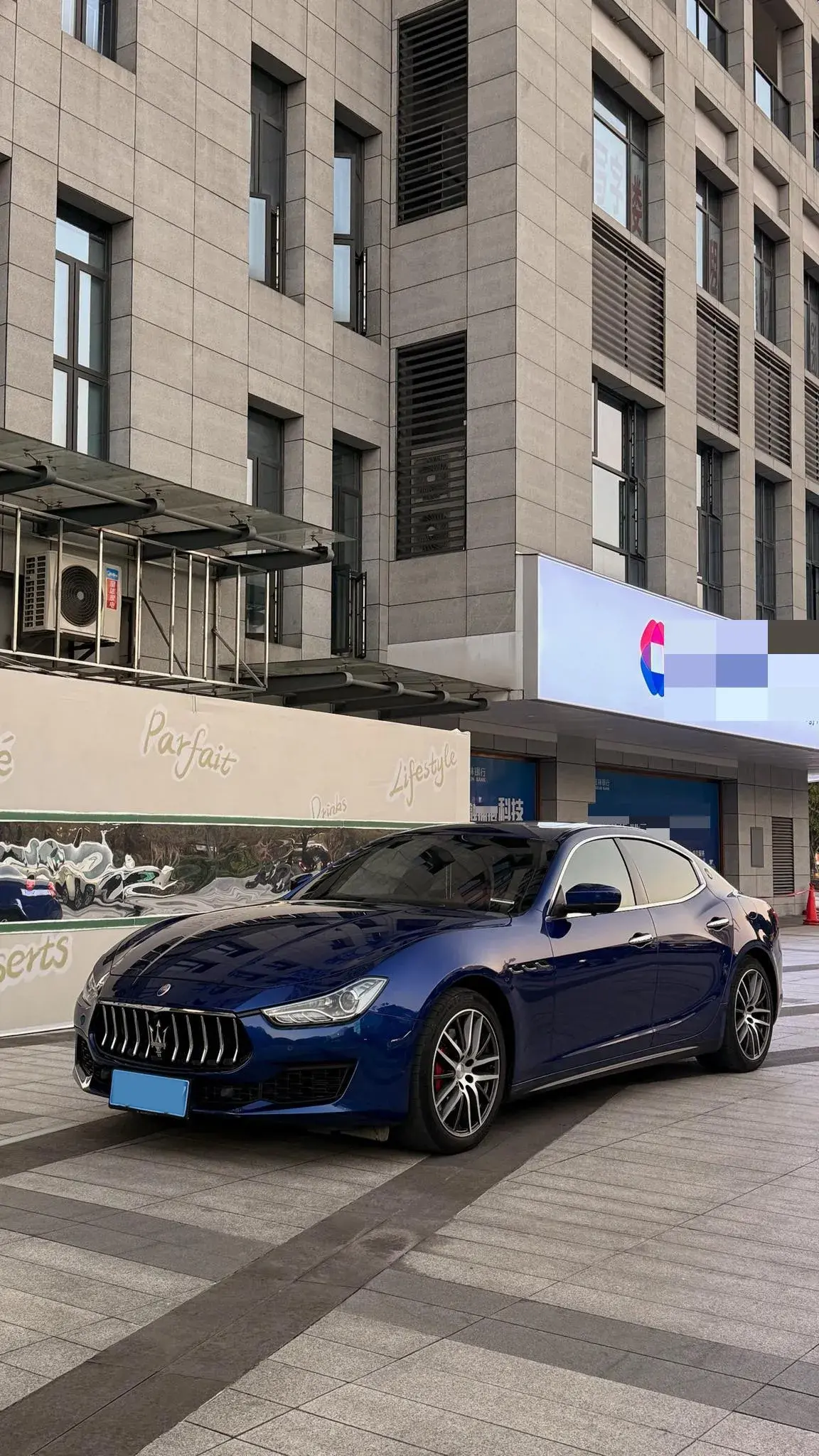 2019 MASERATI GHIBLI view 1