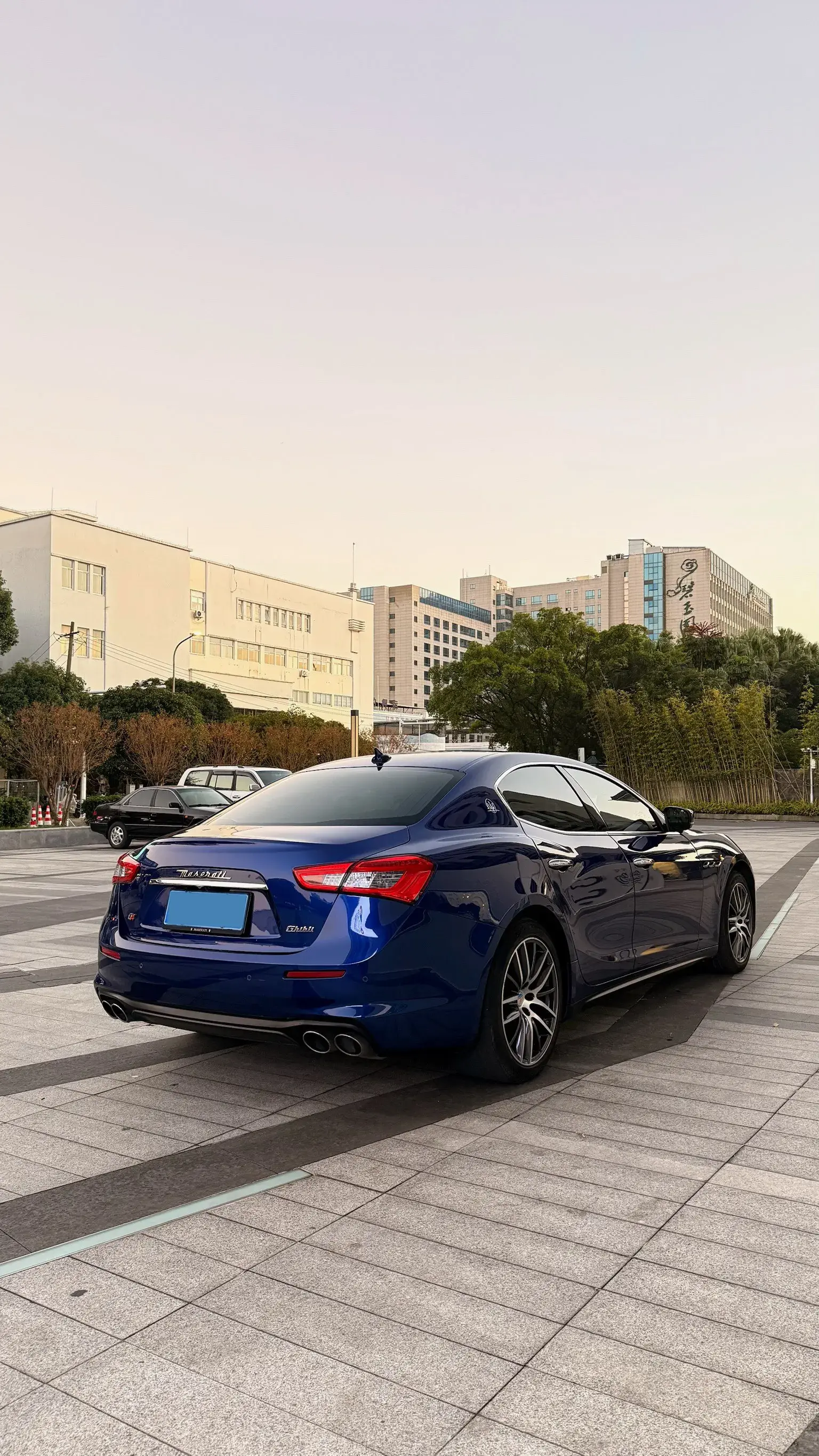 2019 MASERATI GHIBLI thumbnail 4