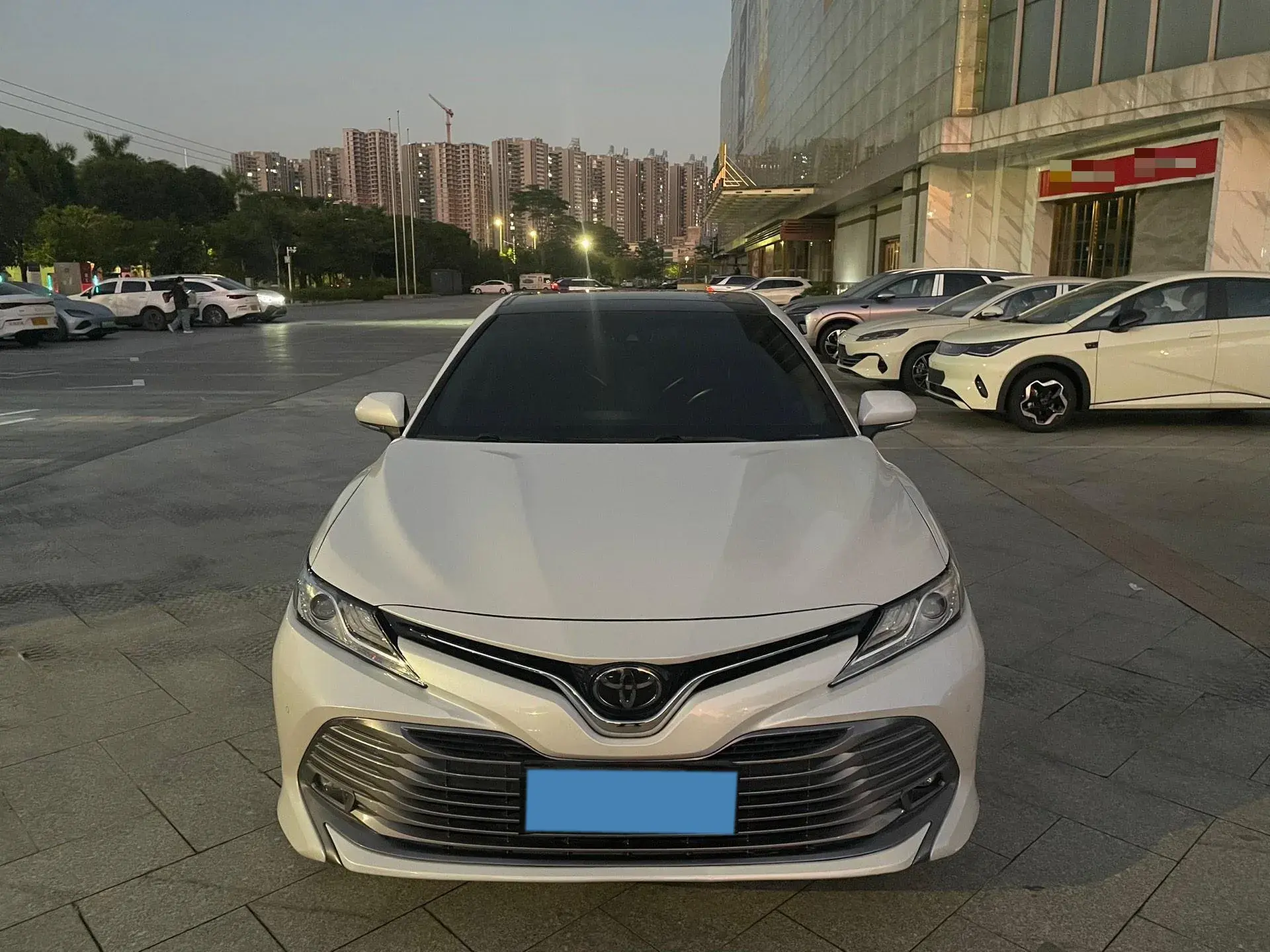 2019 TOYOTA CAMRY thumbnail 2