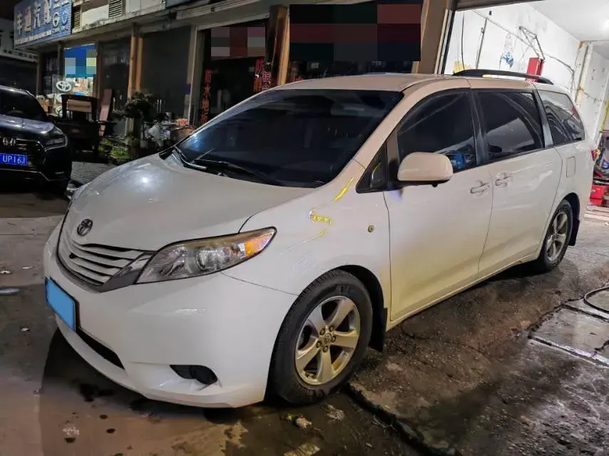 2017 FOTON SAUVANA view 1