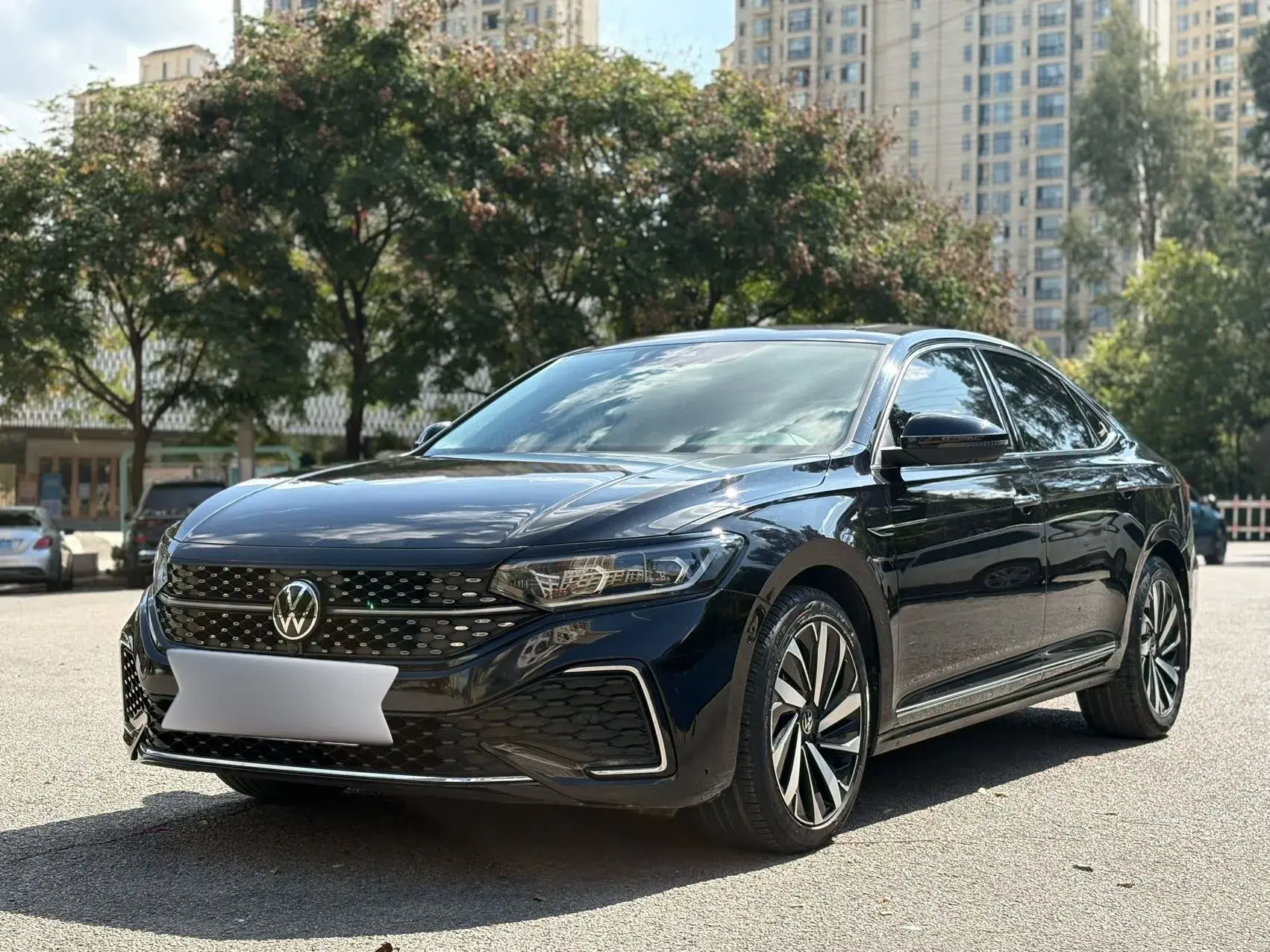 2022 VOLKSWAGEN PASSAT view 1