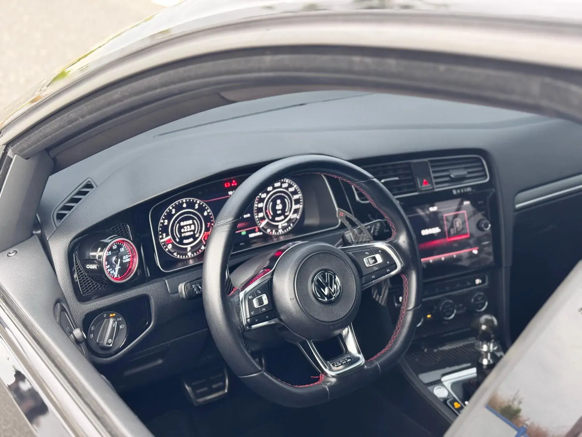 2018 VOLKSWAGEN GOLFGTI thumbnail 4