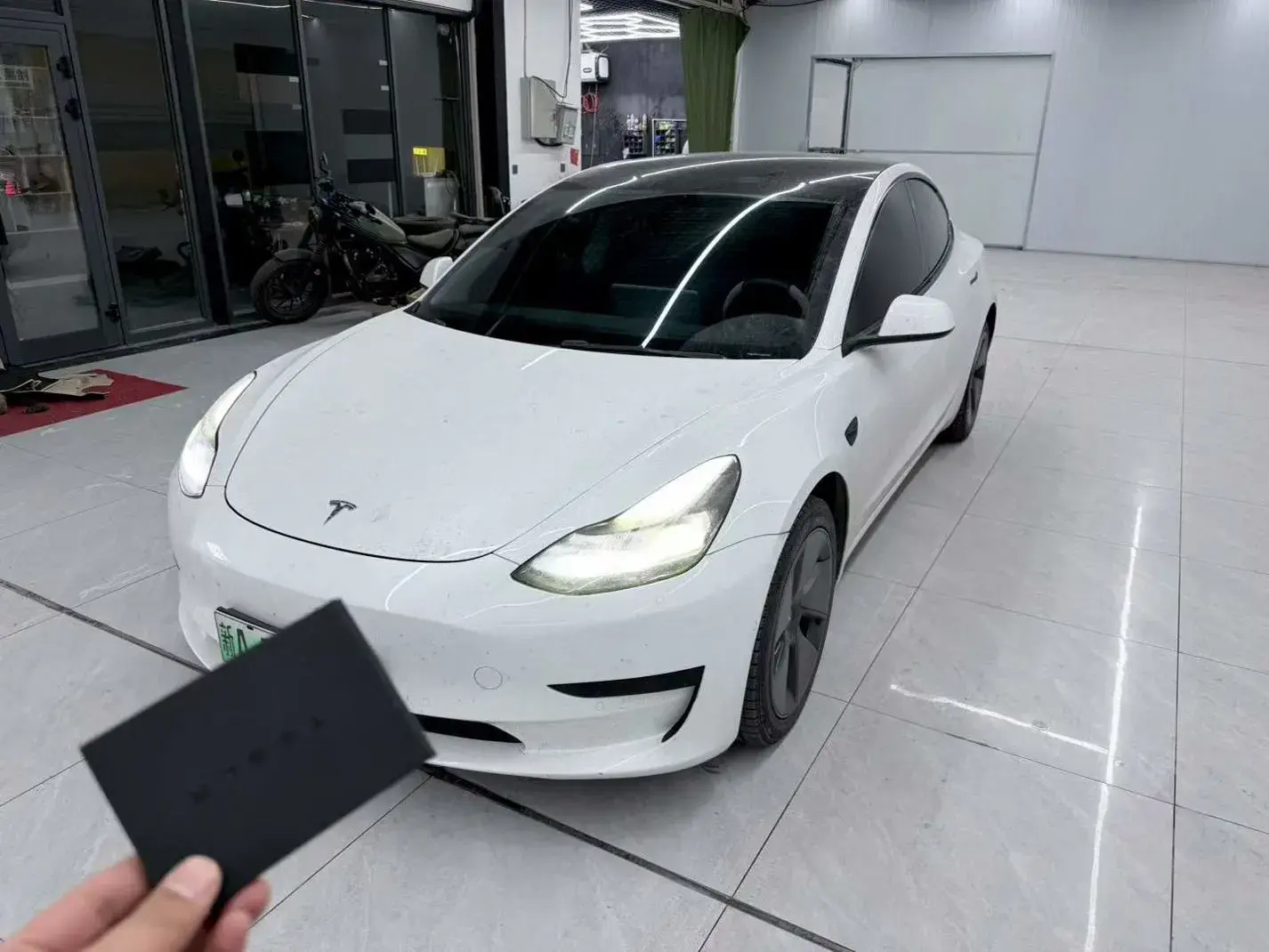 2021 TESLA MODEL thumbnail 2