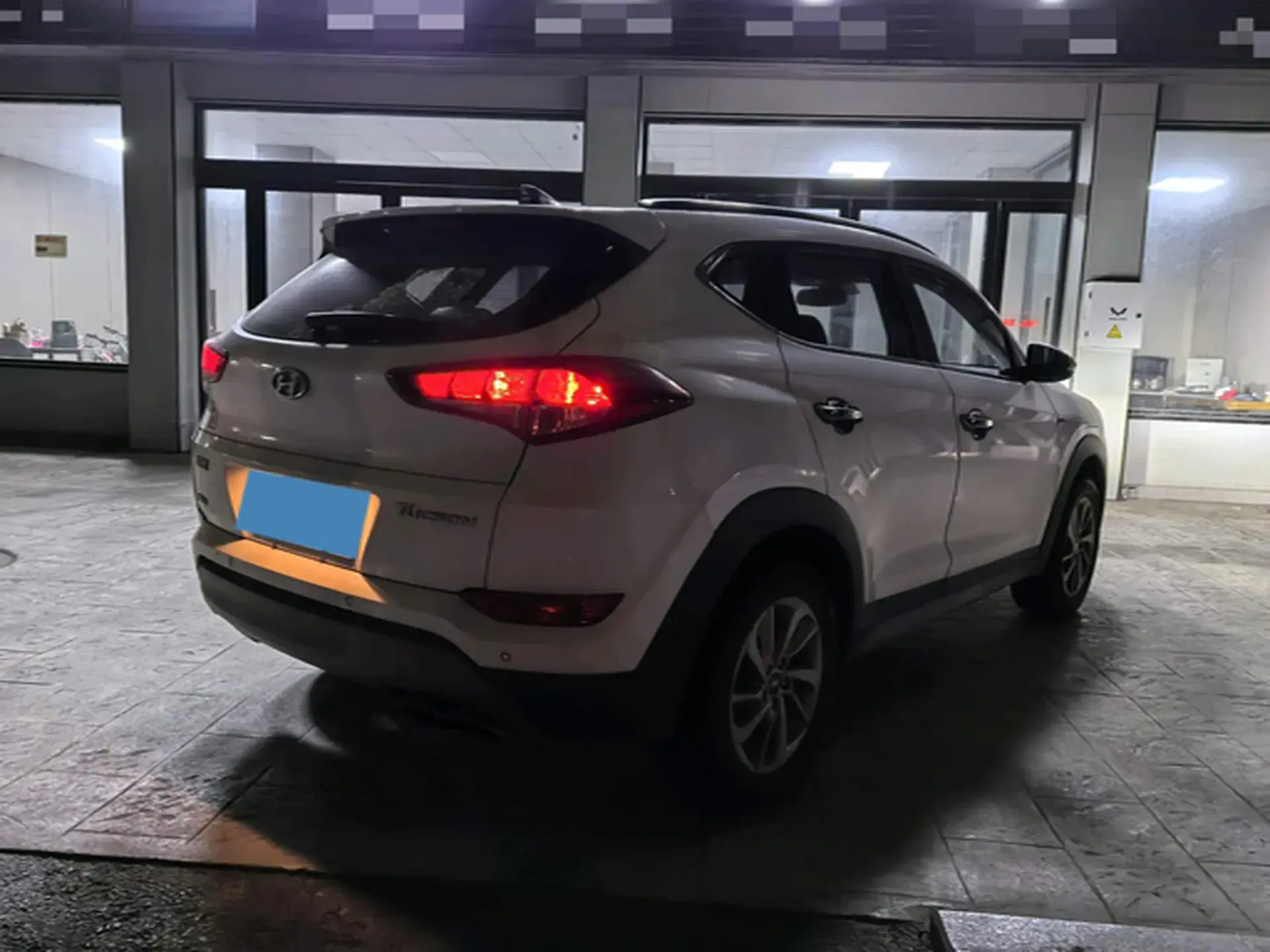 2018 HYUNDAI TUCSON thumbnail 3