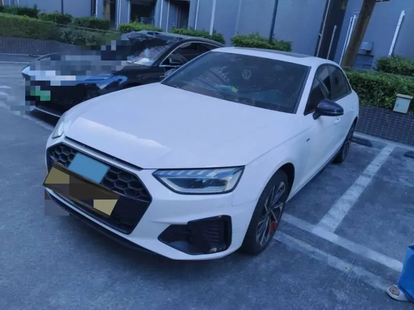 2023 Audi A4L 2.0T 190HP L4 7DCT,autocango,china used car exporter,china ev exporter,chinese used car exporter,chinese used ev exporter