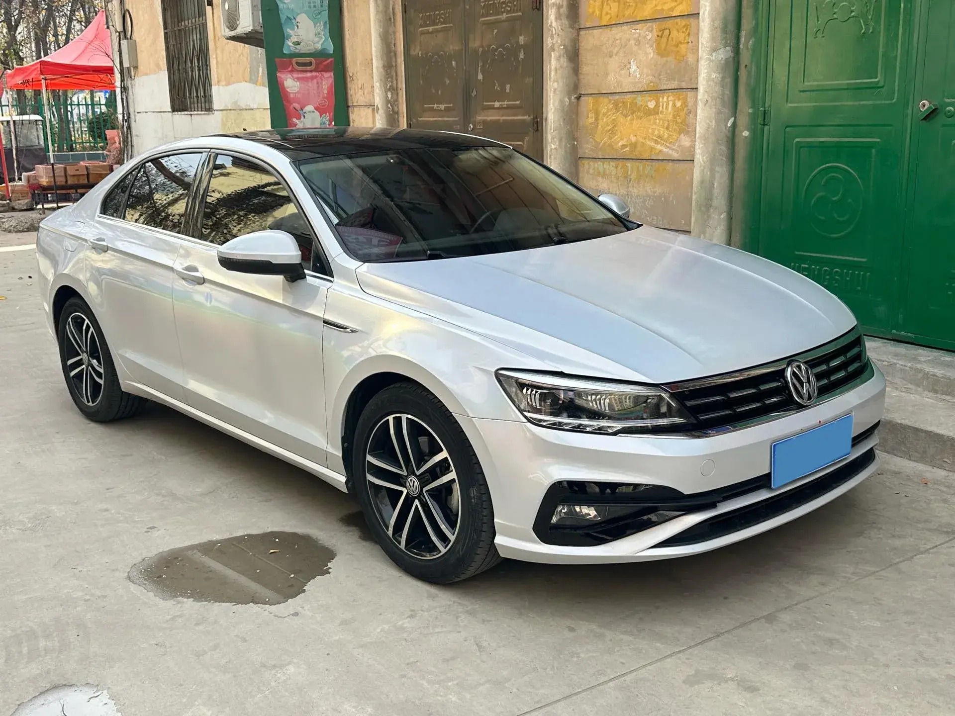 2019 VOLKSWAGEN LAMANDO thumbnail 2