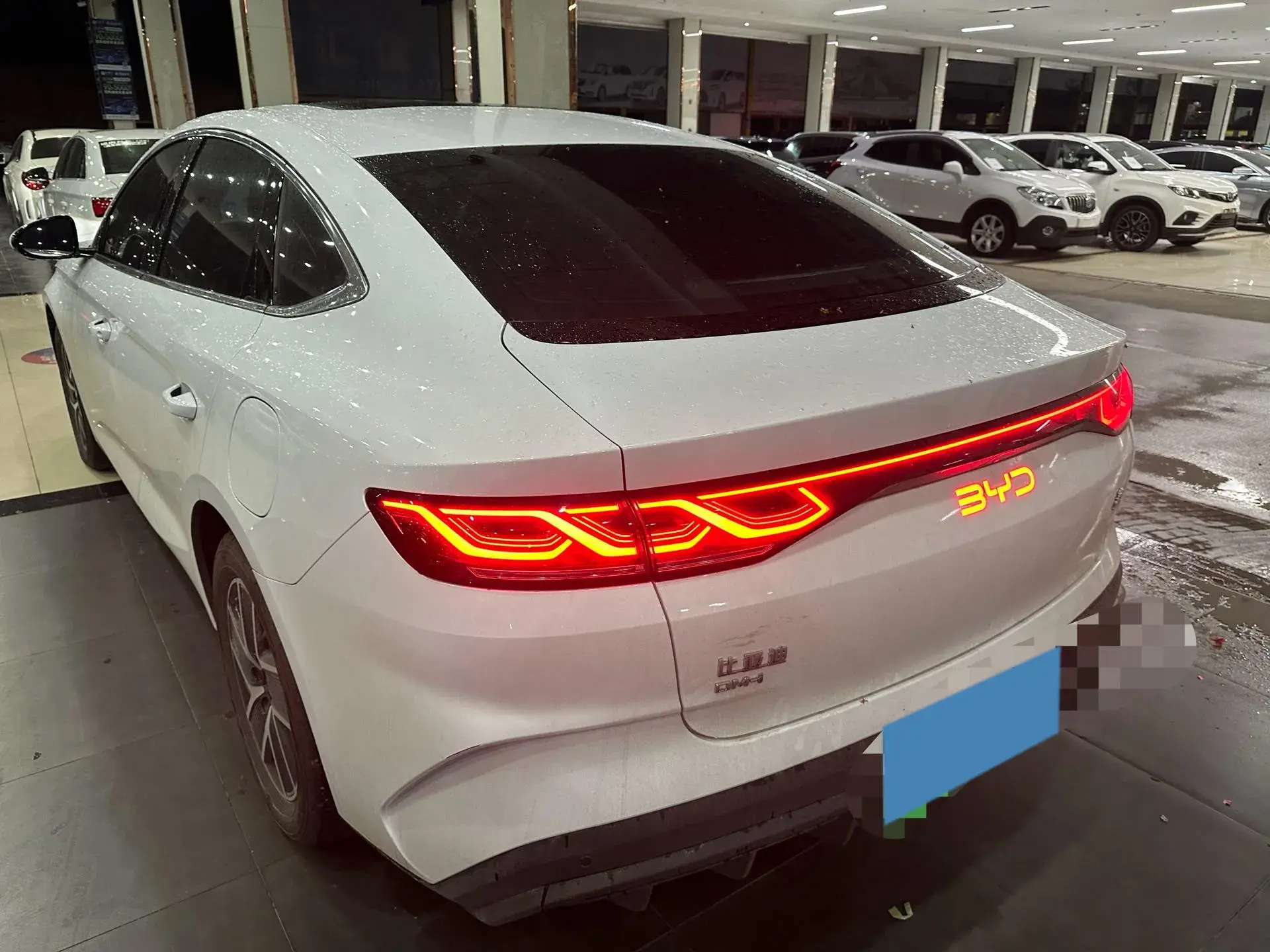 2024 BYD QINL thumbnail 2