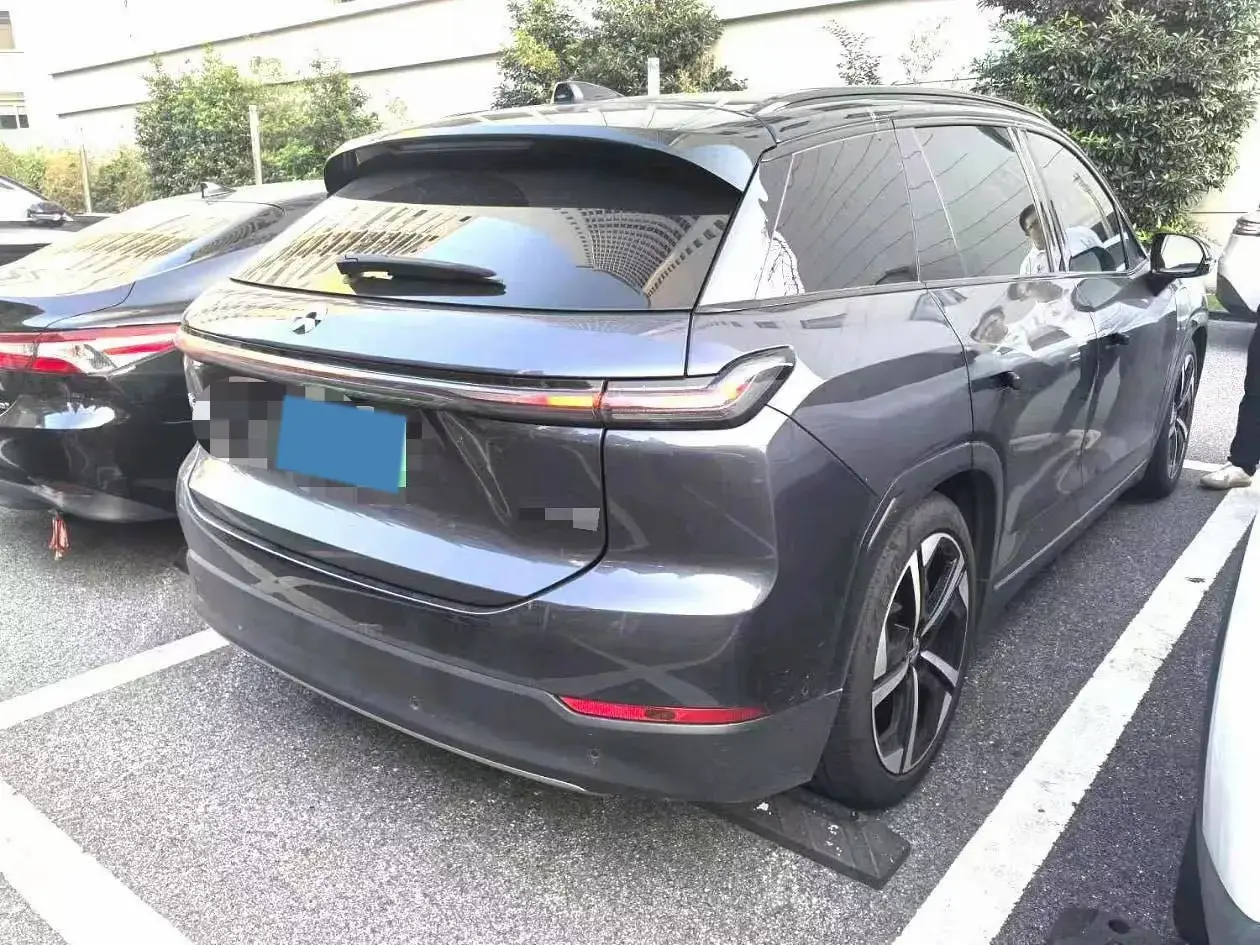 2022 NIO ES7 thumbnail 4