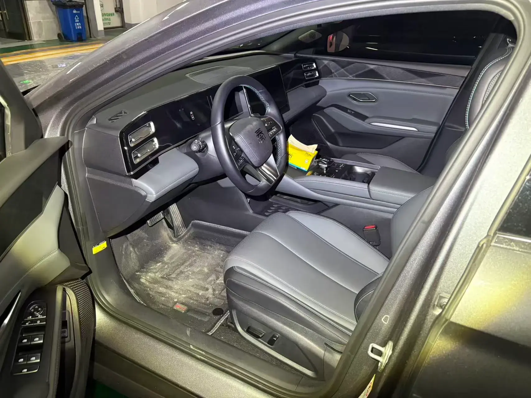 2024 BYD QINL thumbnail 4