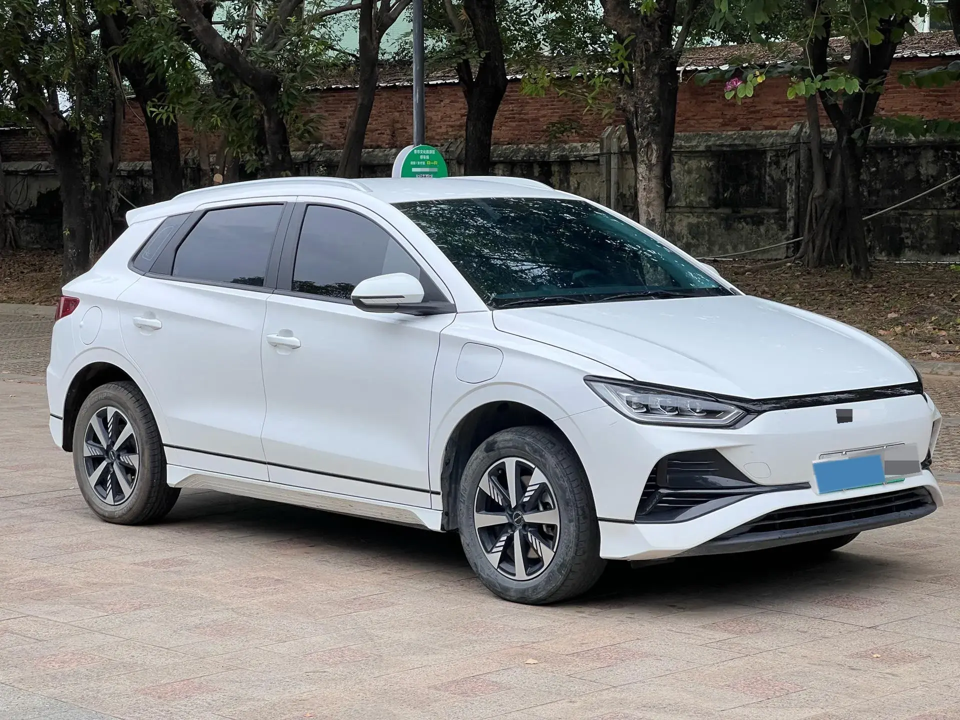 2023 BYD E2 thumbnail 3