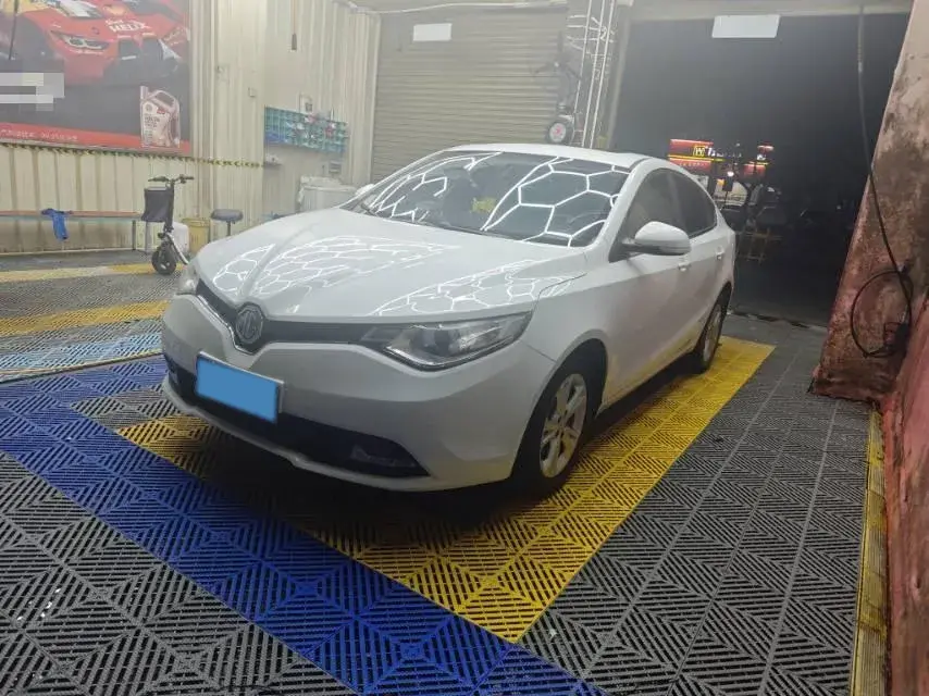 2016 MG GT 1.5T 129HP L4 6AT