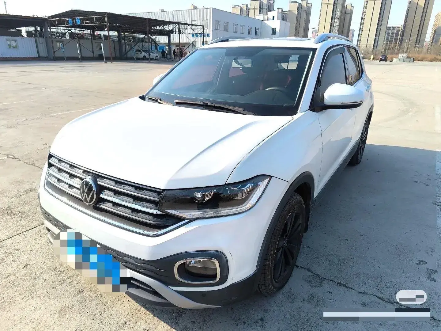 2021 VOLKSWAGEN TACQUA view 1