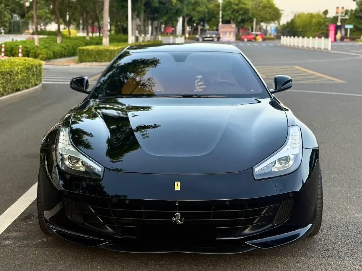 2017 Ferrari GTC4 Lusso 3.9T 609HP V8 7DCT,autocango,china used car exporter,china ev exporter,chinese used car exporter,chinese used ev exporter