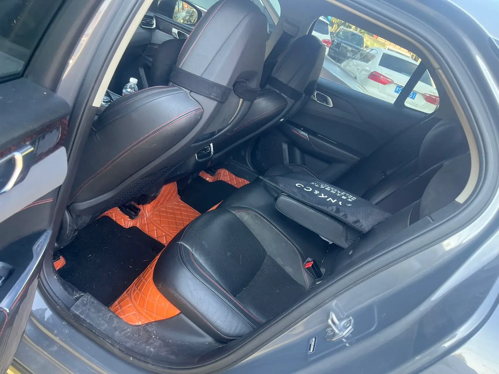 2018 LYNK&CO 02 thumbnail 4