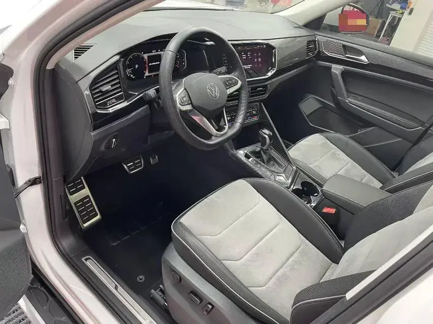 2020 VOLKSWAGEN TAYRON thumbnail 4