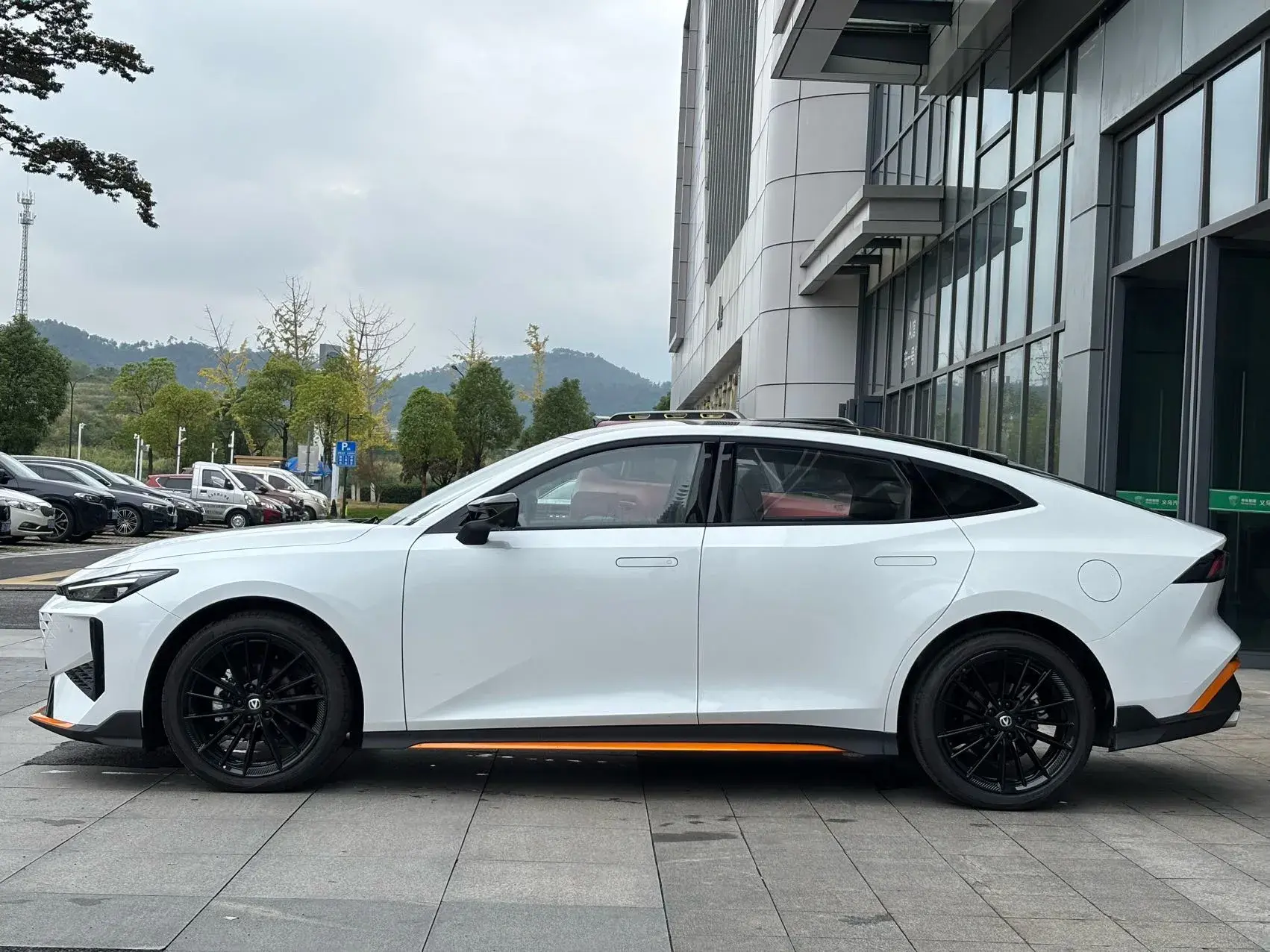 2024 CHANGAN UNI-V thumbnail 4