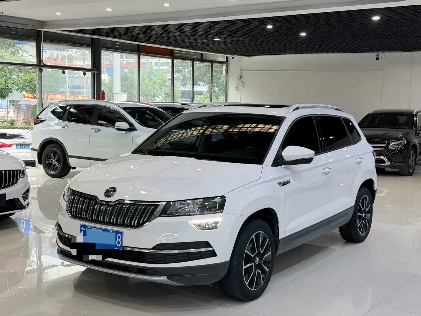2018 SKODA KAROQ view 1