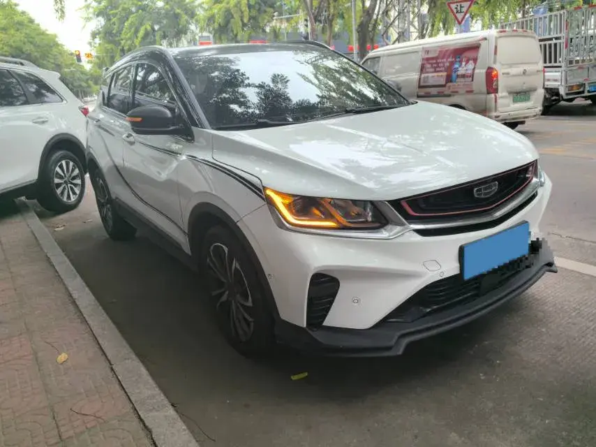 2019 GEELY COOLRAY thumbnail 2