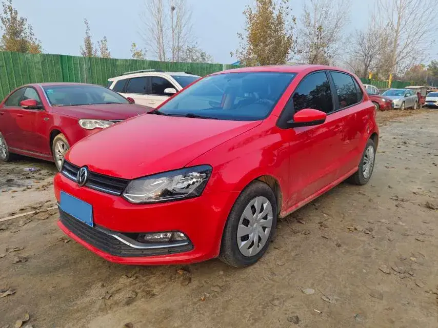 2018 VOLKSWAGEN POLO view 1