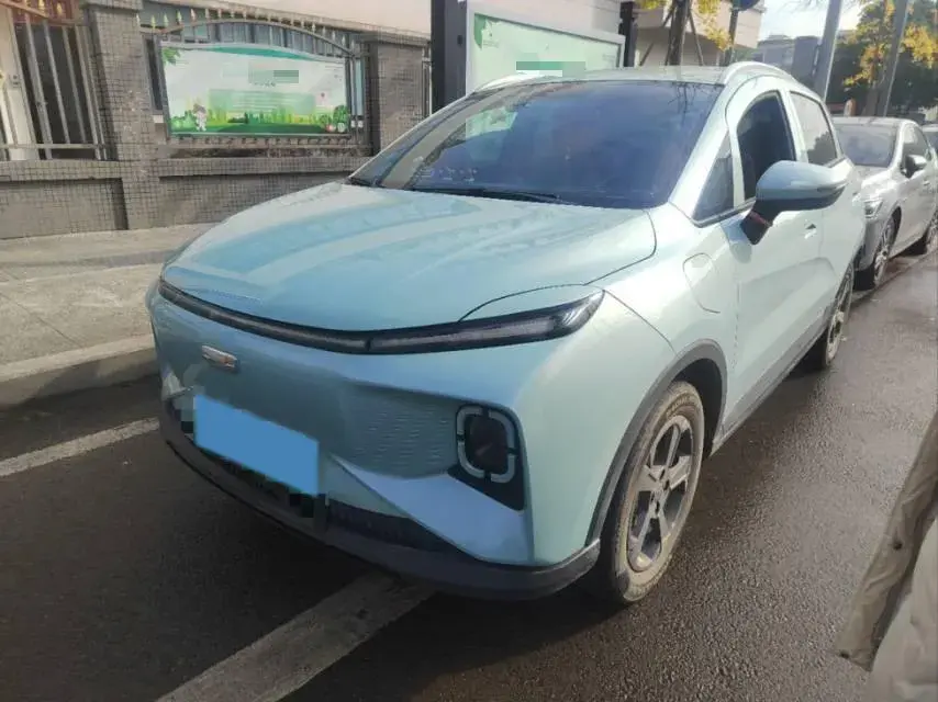 2024 GEOMETRY E view 1