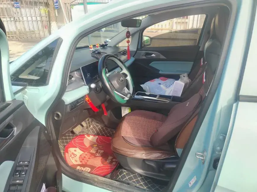 2024 GEOMETRY E thumbnail 3