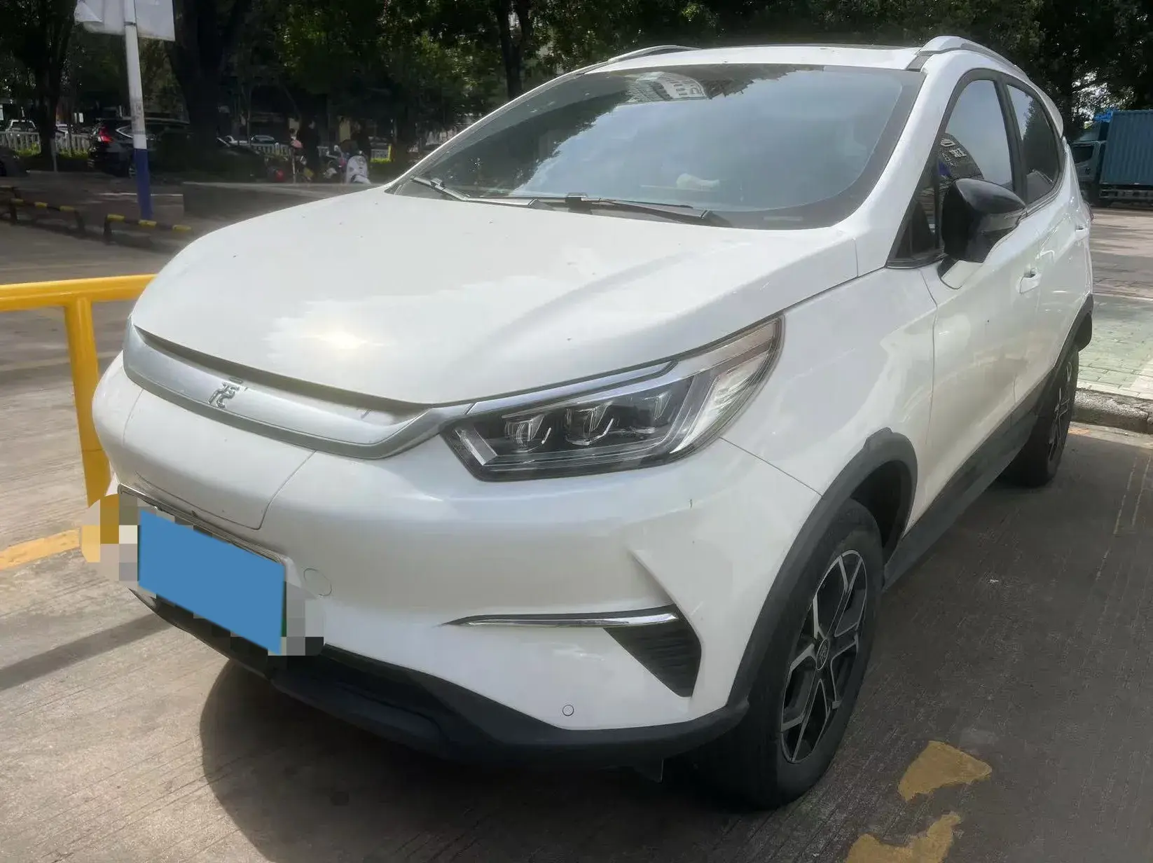 2023 BYD YUAN view 1
