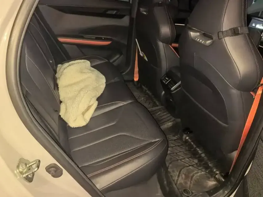 2023 CHANGAN UNI-V thumbnail 3