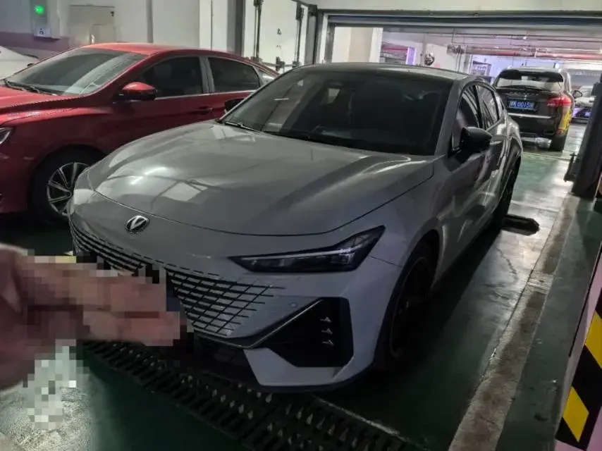 2023 ChangAn UNI-V 1.5T 188HP L4 7DCT