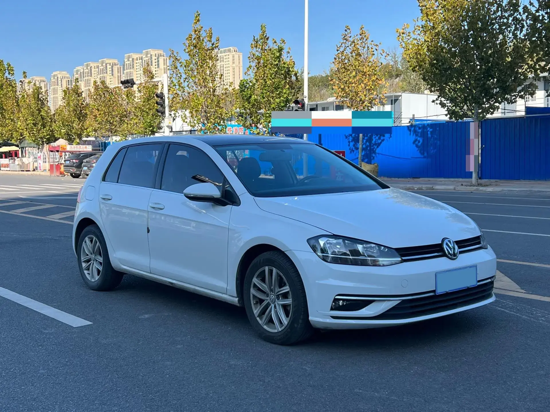 2018 VOLKSWAGEN GOLF thumbnail 3