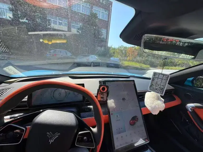 2023 NETA GT thumbnail 3