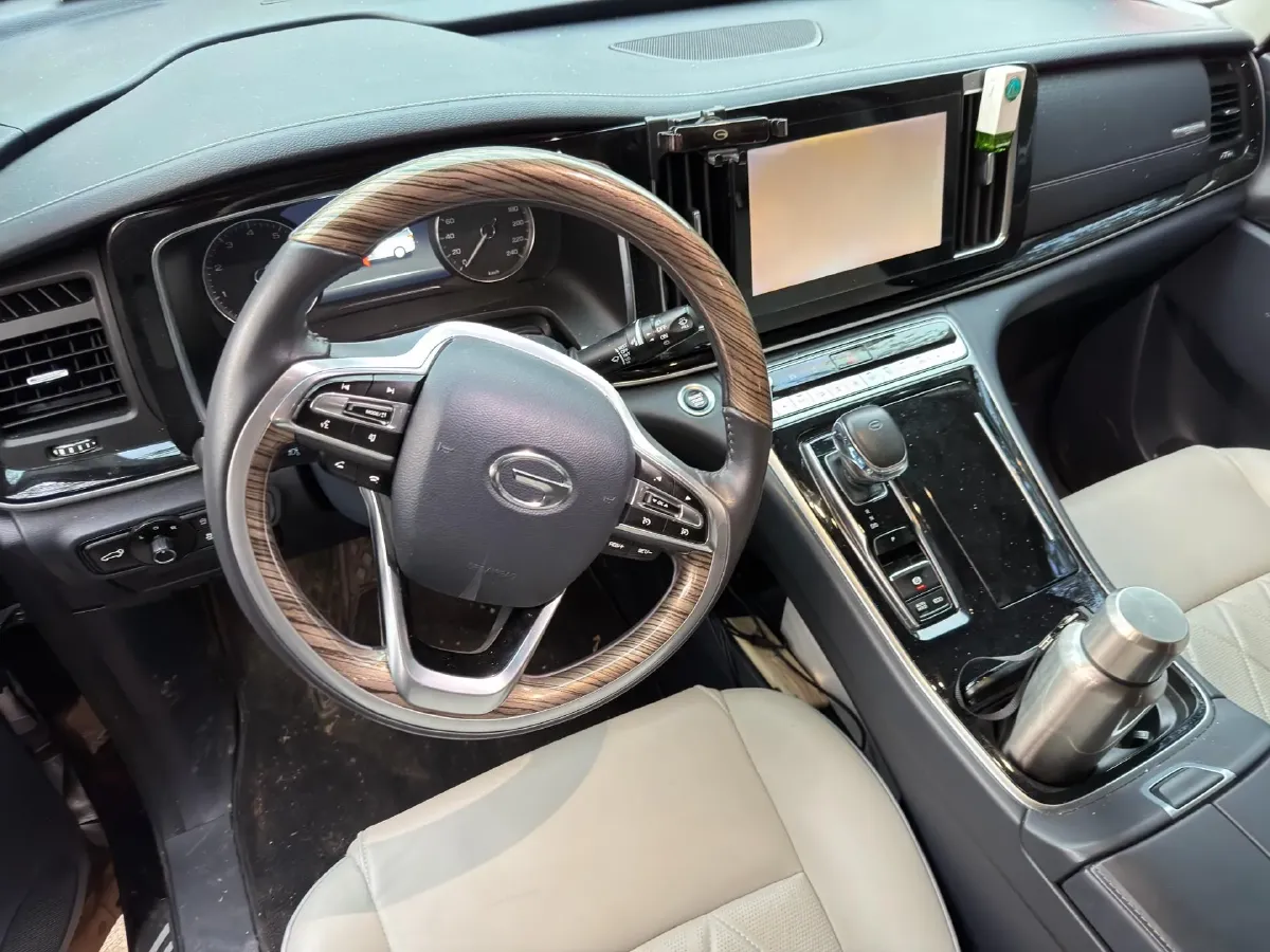 2021 GAC Trumpchi M8 2.0T 252HP L4 8AT,autocango,china used car exporter,china ev exporter,chinese used car exporter,chinese used ev exporter