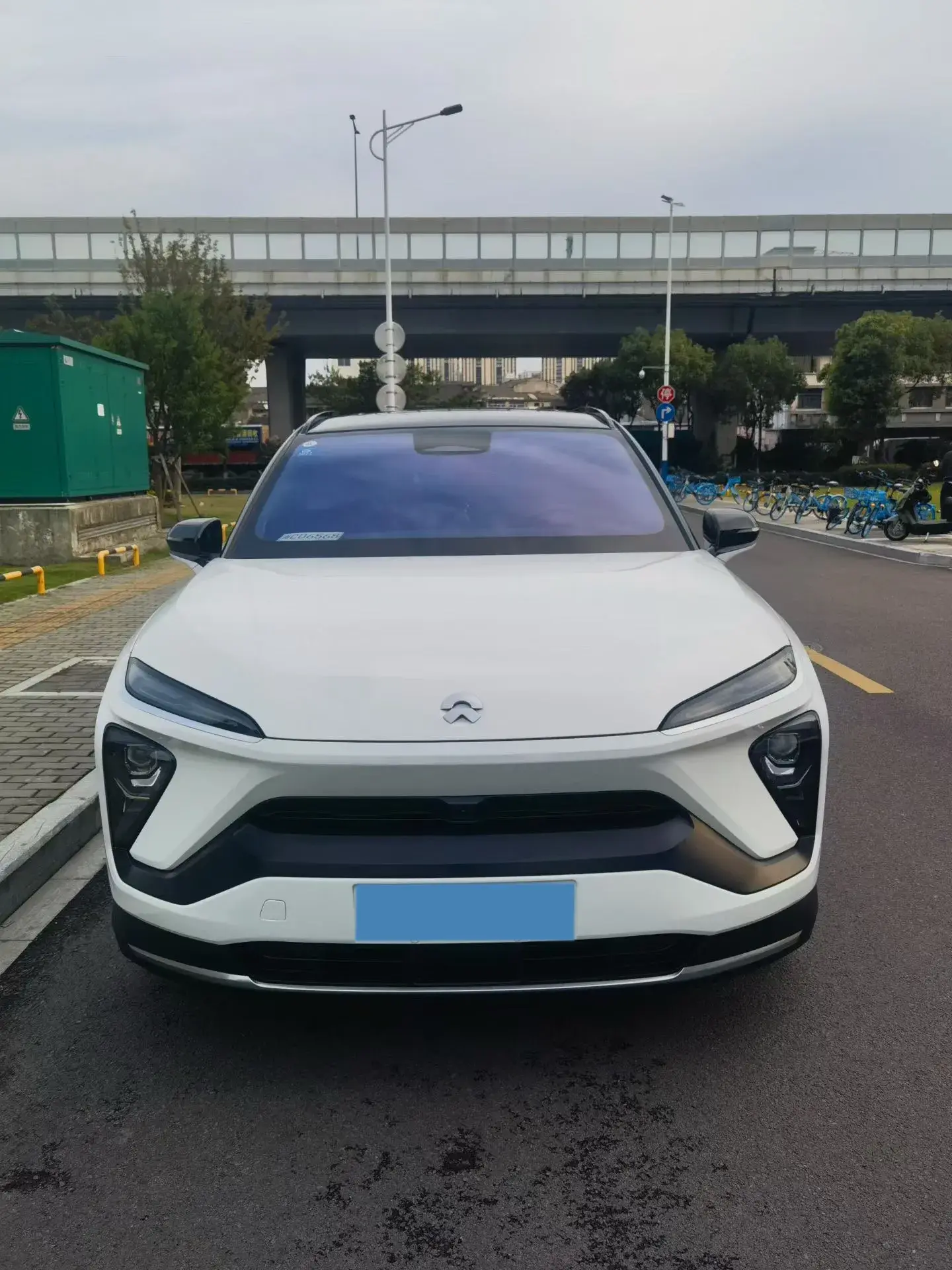 2020 NIO ES6 thumbnail 2