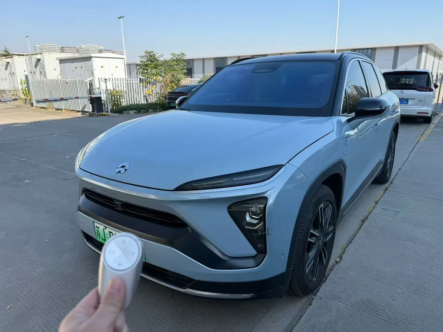 2022 NIO ES6 view 1