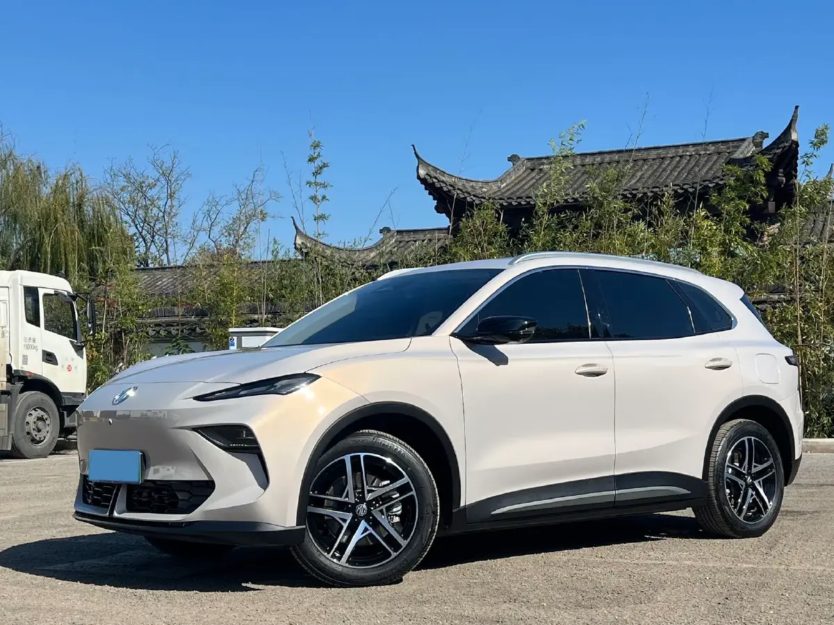 2025 MG MG ES5 BEV 62.2KWH