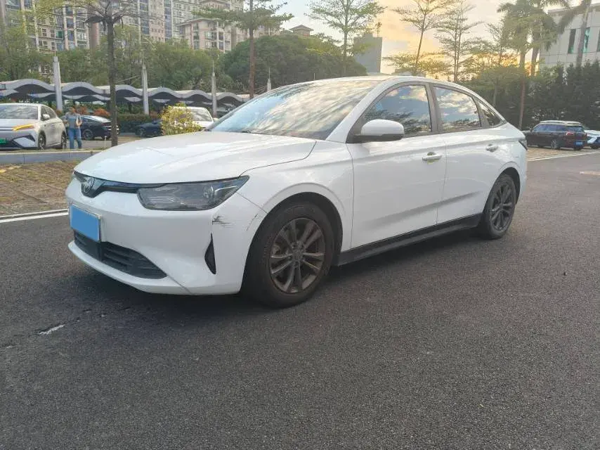 2021 Weltmeister E.5 BEV 58.589KWH