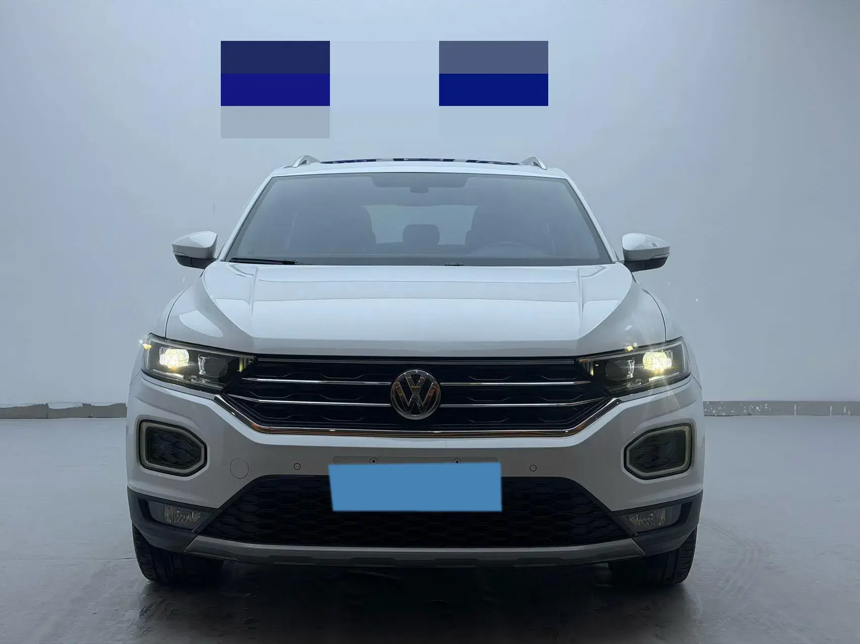 2021 VOLKSWAGEN T-ROC thumbnail 2