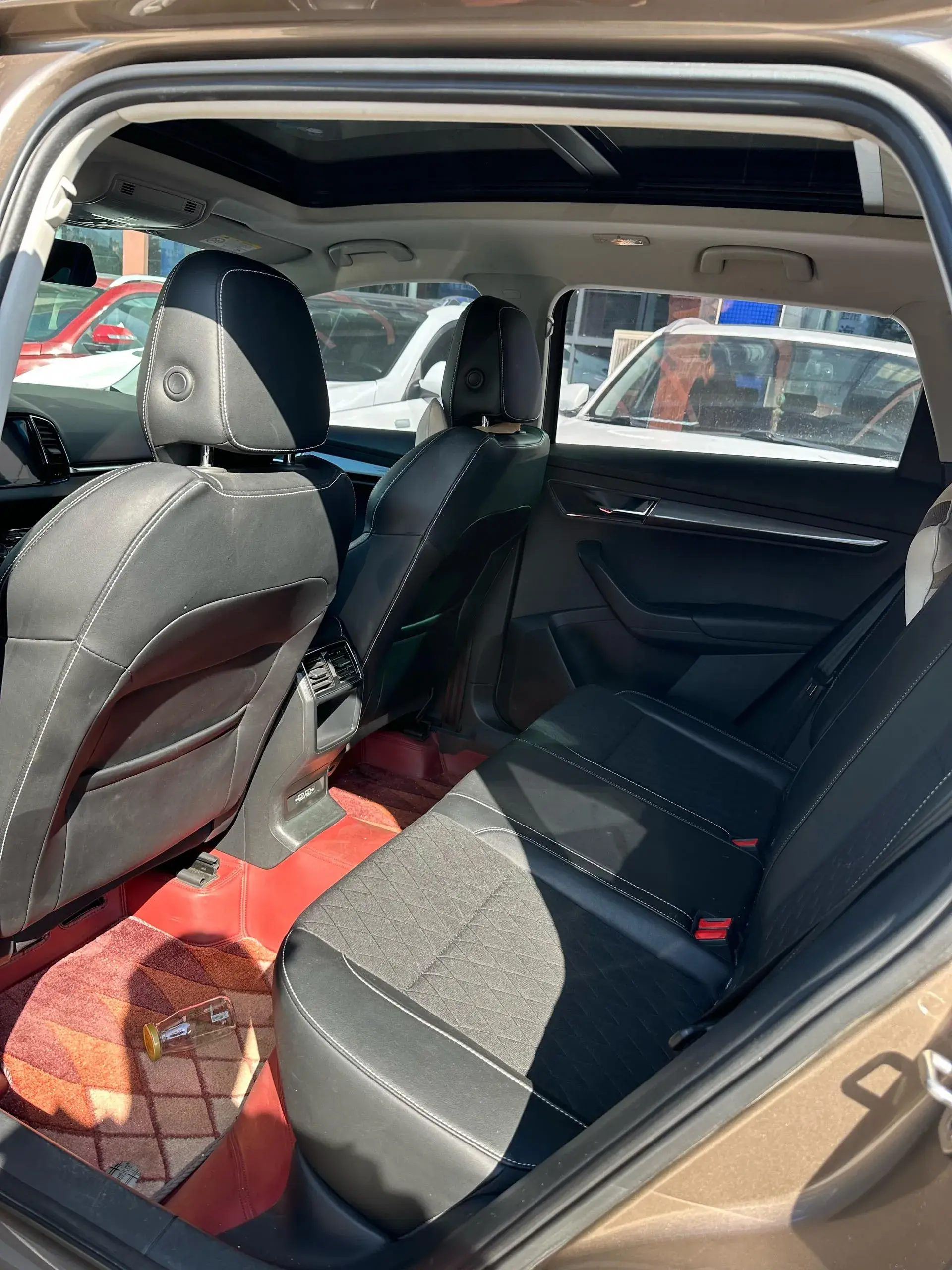 2019 SKODA KAROQ thumbnail 4