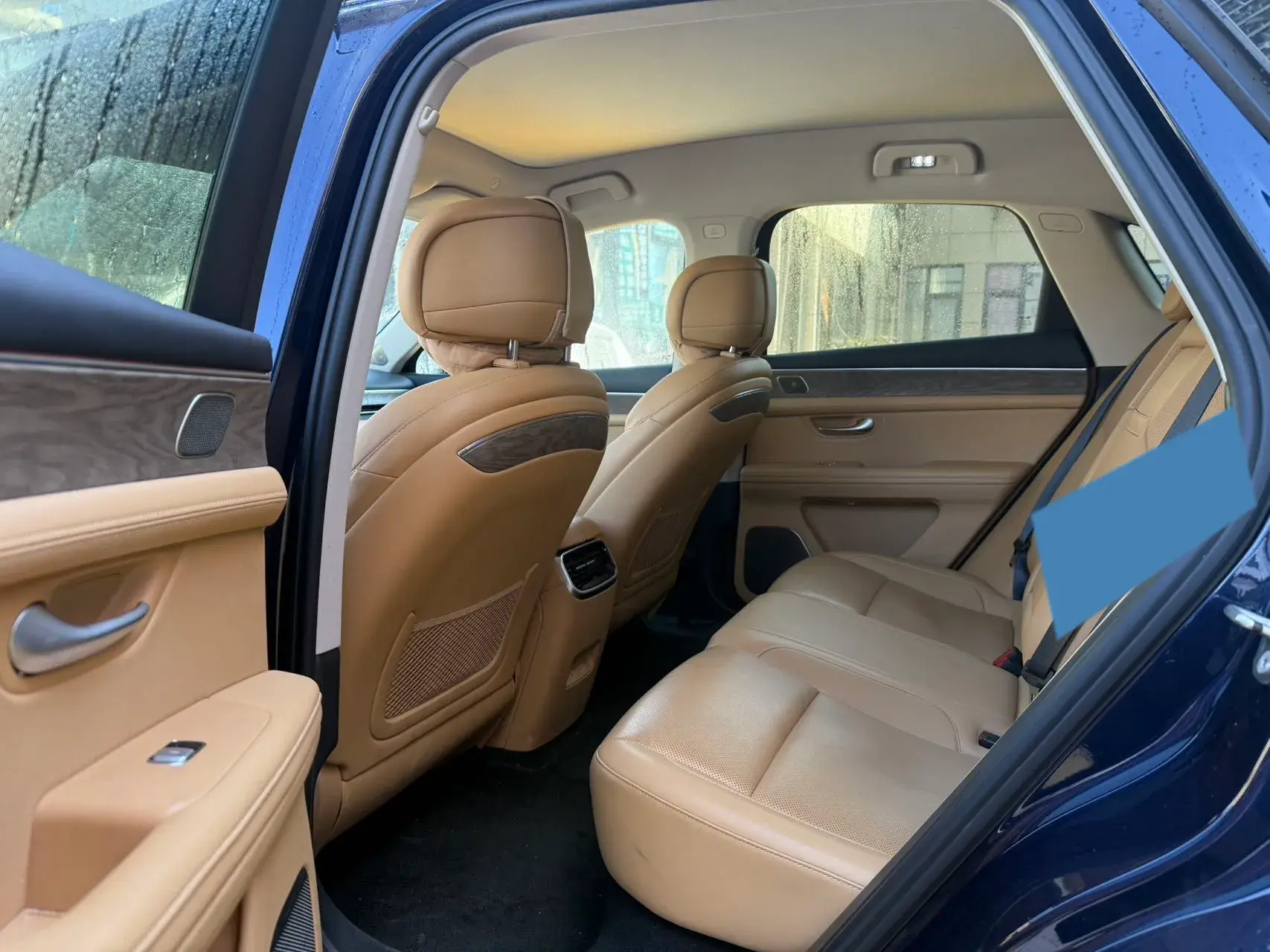 2022 AITO AITO thumbnail 3