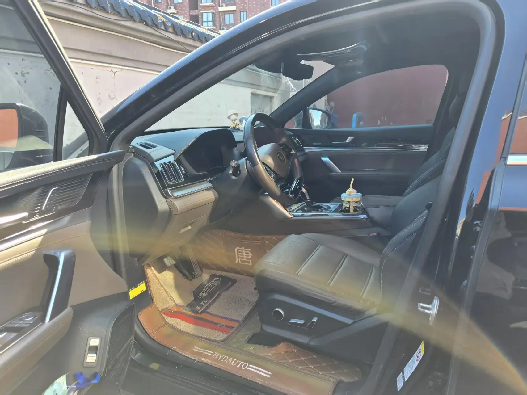 2021 BYD TANG thumbnail 2