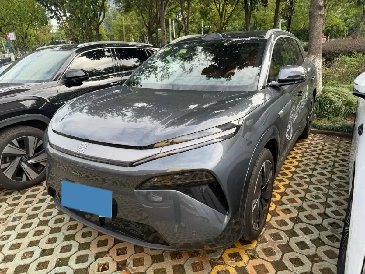 2025 BYD TangL BEV