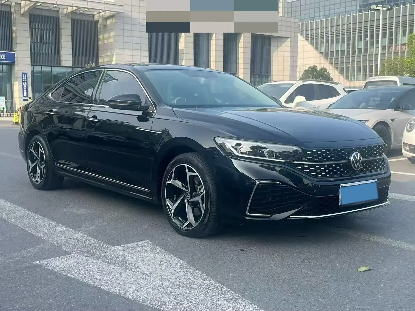 2022 VOLKSWAGEN PASSAT thumbnail 3