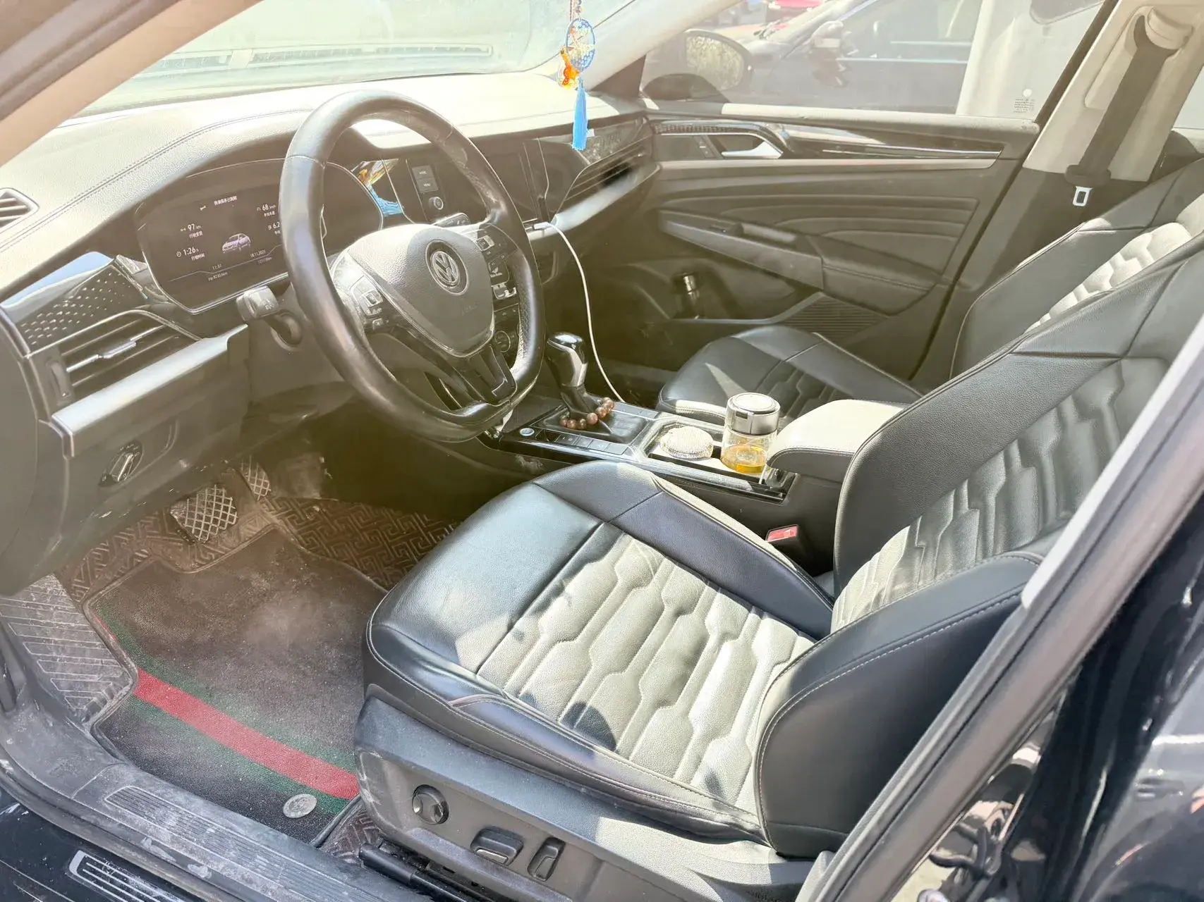 2019 VOLKSWAGEN PASSAT thumbnail 4