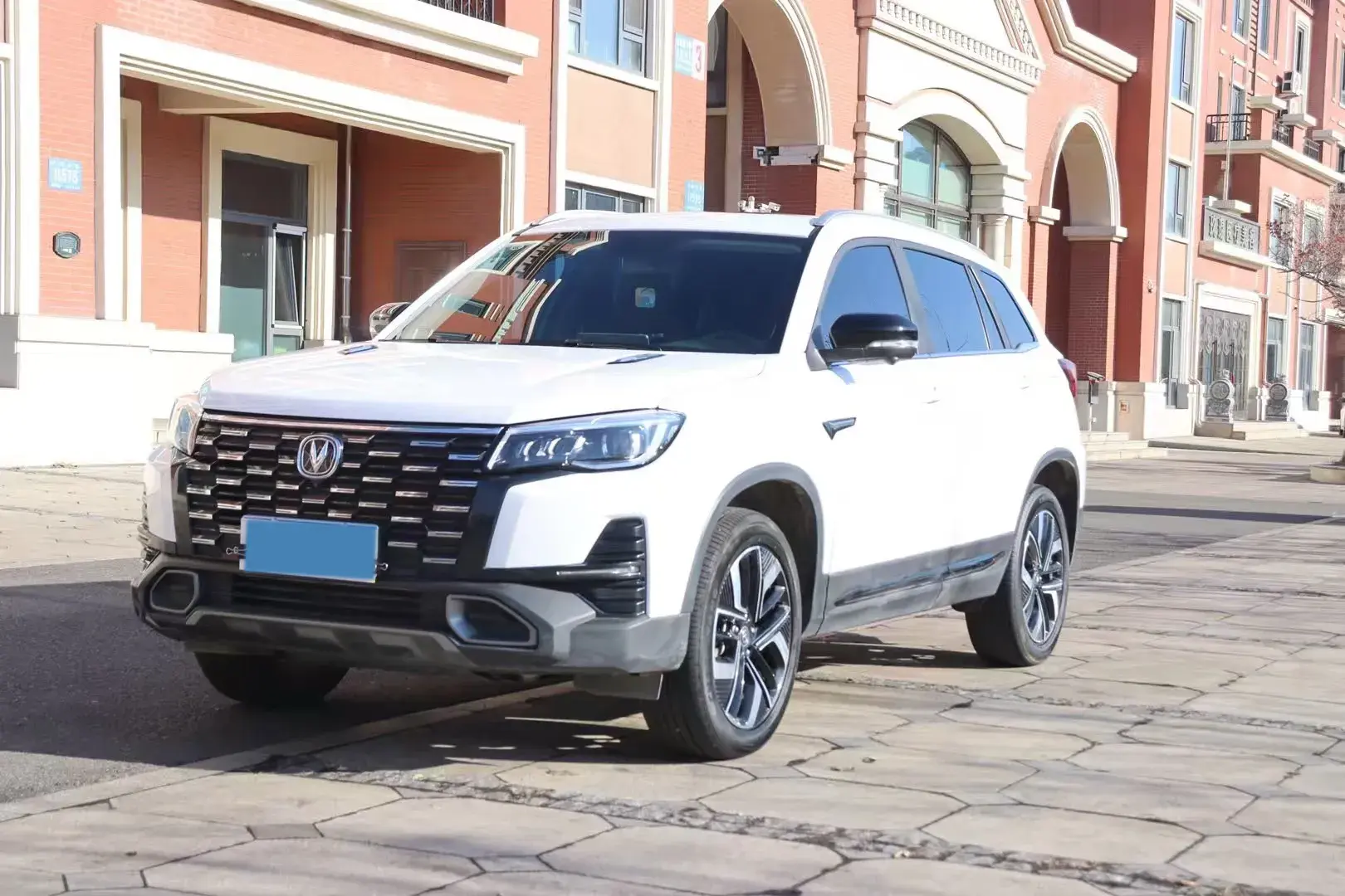 2024 CHANGAN CS75 view 1