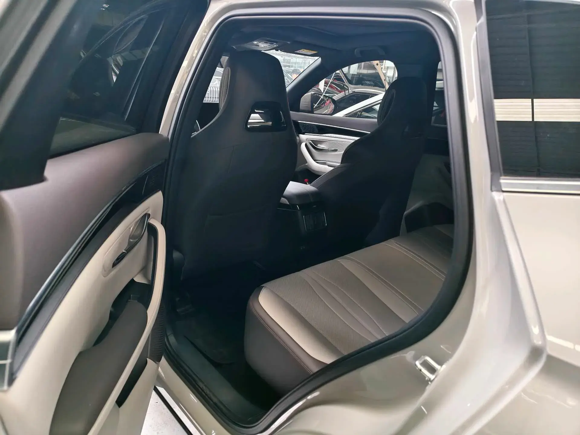 2025 BYD SONG thumbnail 3