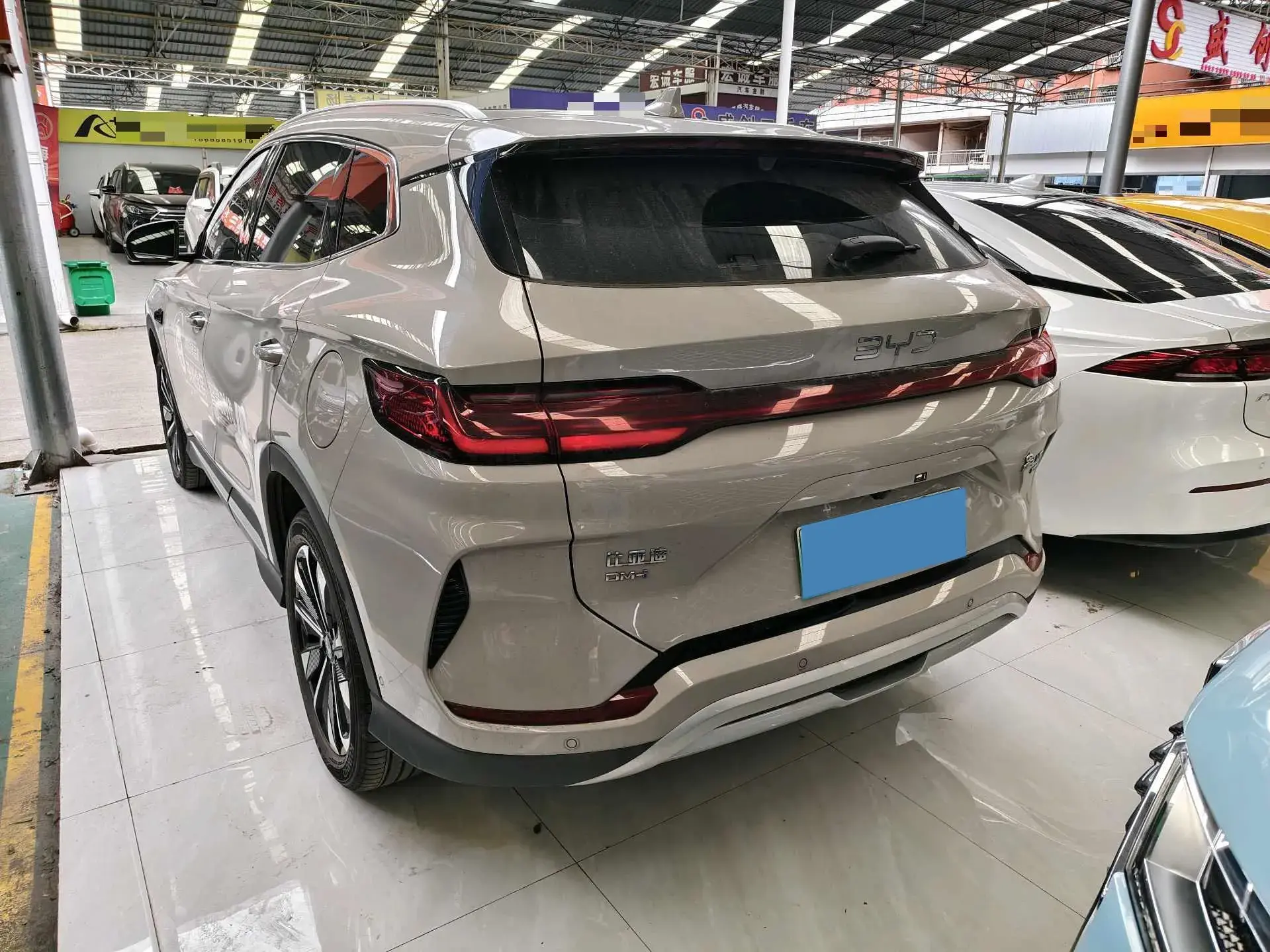 2025 BYD SONG thumbnail 4