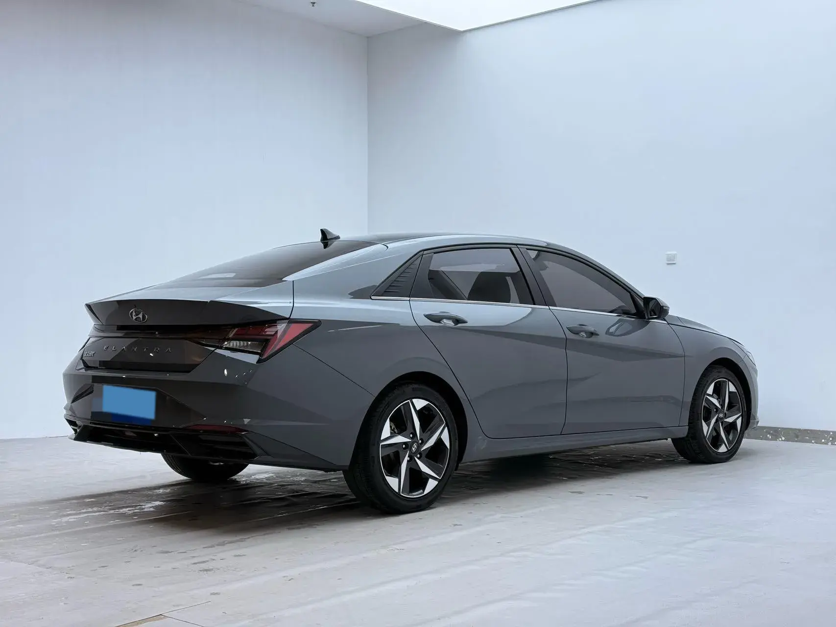 2021 HYUNDAI ELANTRA thumbnail 4